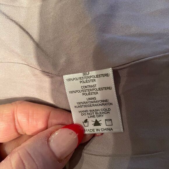 Anthropologie Textured shine skirt size XL 
New never worn before - Picture 8 of 9